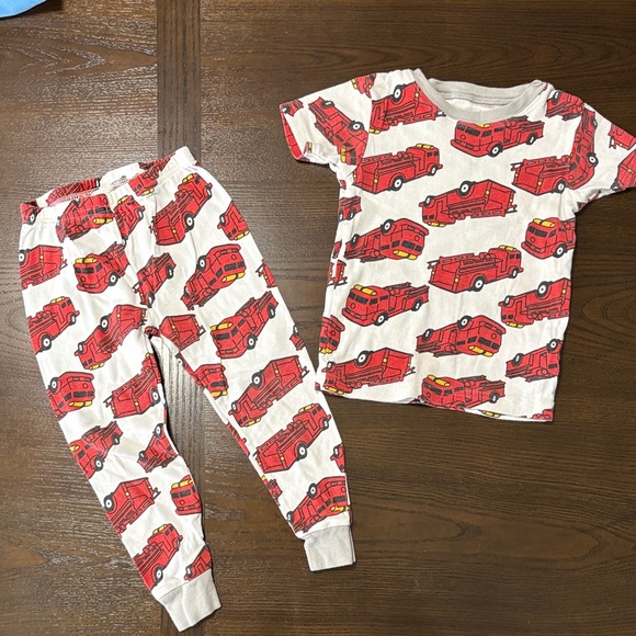 Bundle of toddler boy pajamas 3T - Picture 4 of 8